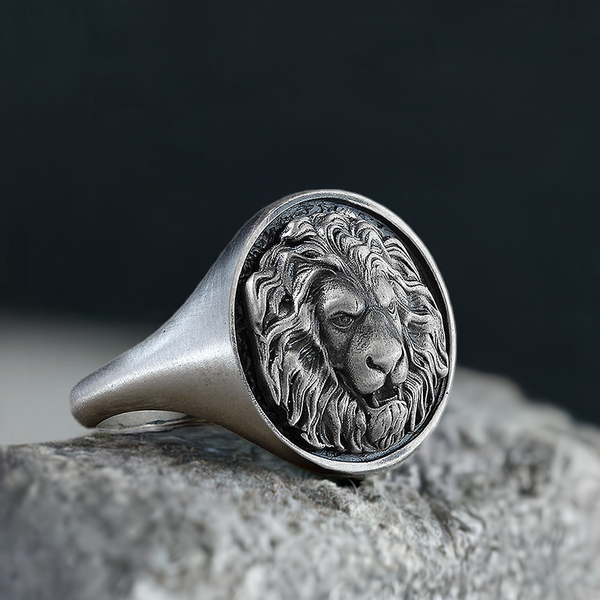 lion signet ring silver